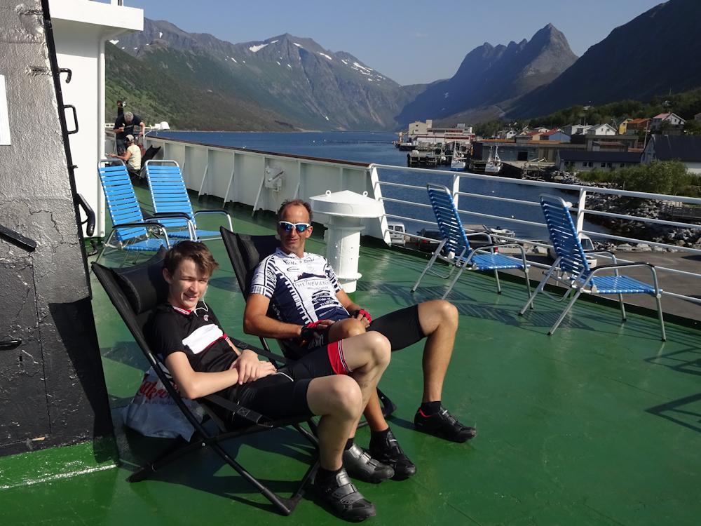 On the ferry in Gryllefjorden (Senja)Auf der Fähre in Gryllefjord (Senja)