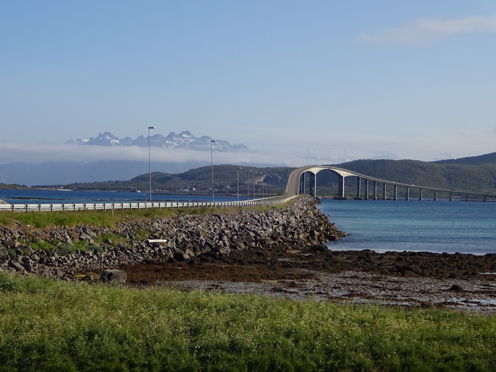 Brücke bei Stokmarksnes – hart hoch, spaßig runter!